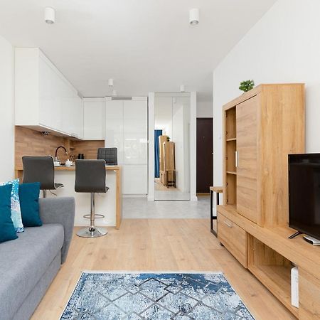 Apartments City Center Ochota By Noclegi Renters Varsavia Esterno foto