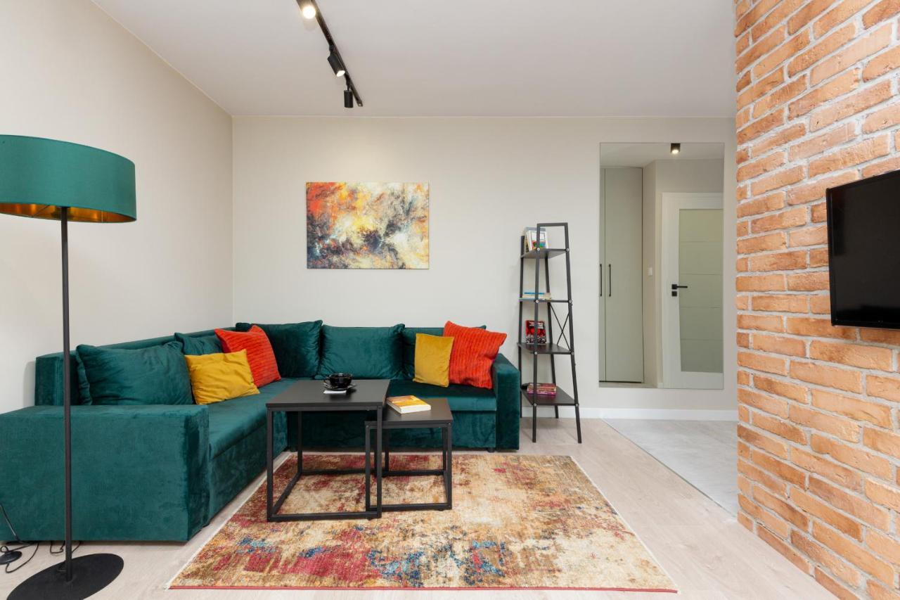 Apartments City Center Ochota By Noclegi Renters Varsavia Esterno foto