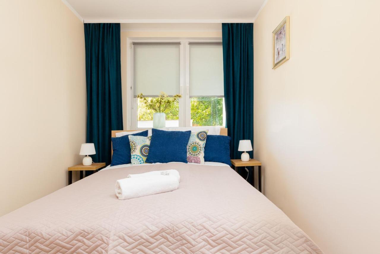 Apartments City Center Ochota By Noclegi Renters Varsavia Esterno foto